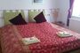 Doppelbett-Schlafzimmer 200x200 cm